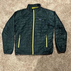 Patagonia Large Men’s Puff Shell Lining Black and Yellow Jacket